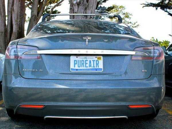 32 Hilariously Creative Tesla License Plates