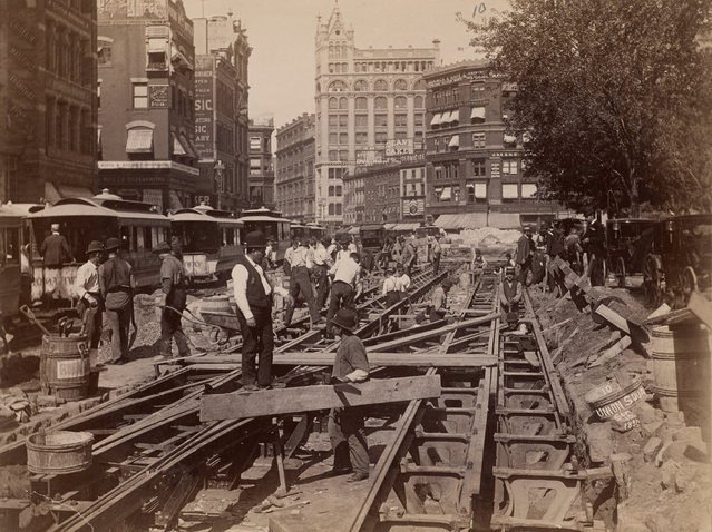 Construction of the cable road on Broadway in 1891