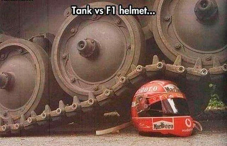 f1 helmet tank - Tank vs F1 helmet... Uu _0 @ Marlboro