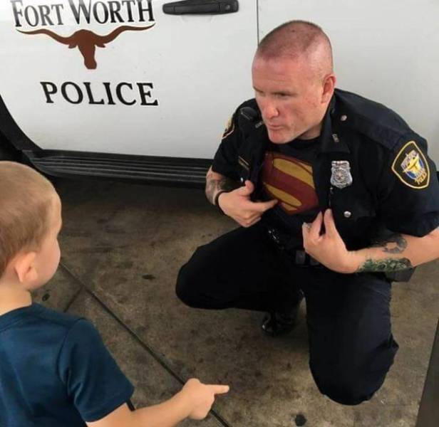 meme clapping - Fort Worth Police