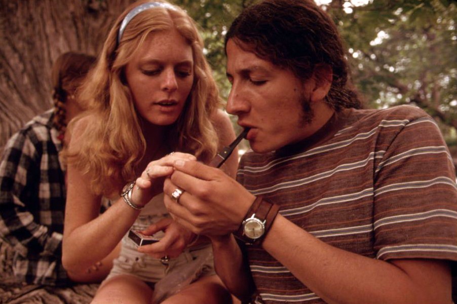 Candid Shots Of Hippies in 1973 Having What Appears To Be A Great Day