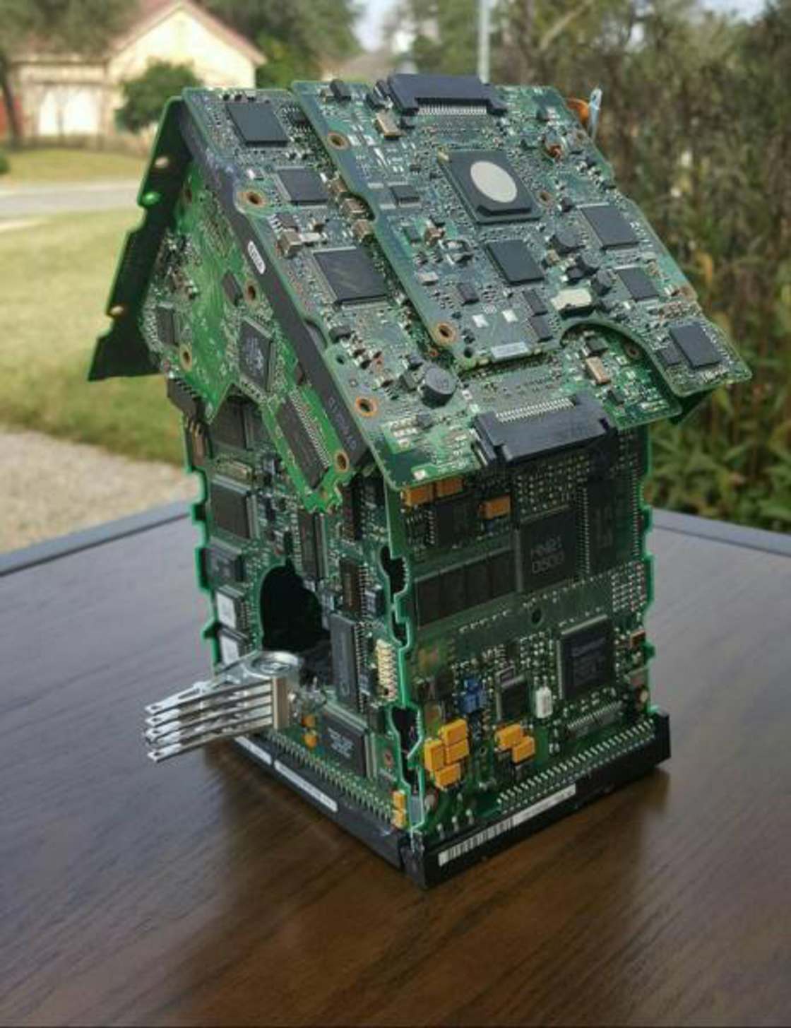 motherboard birdhouse