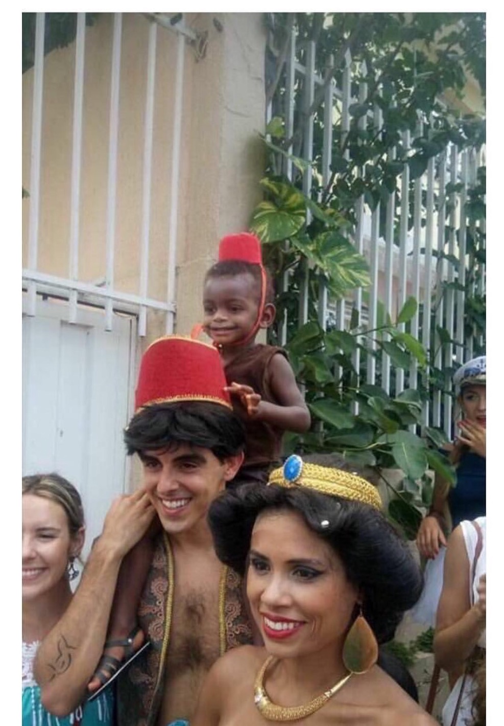 aladdin monkey cosplay