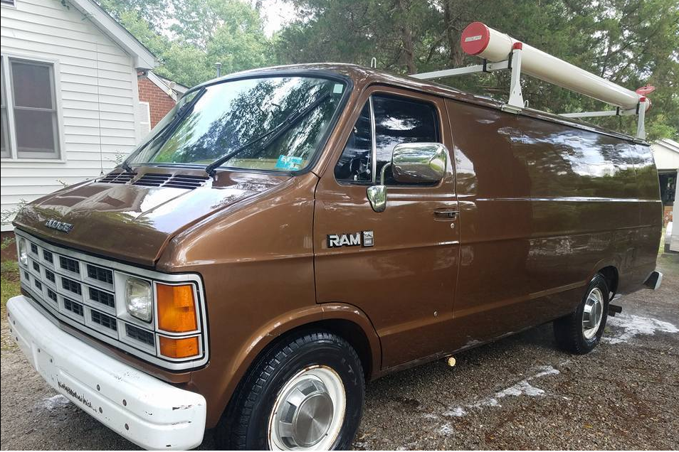 Someone Just Bought This Sweet 1989 FBI Surveillance Van That Was Used In Stings on eBay