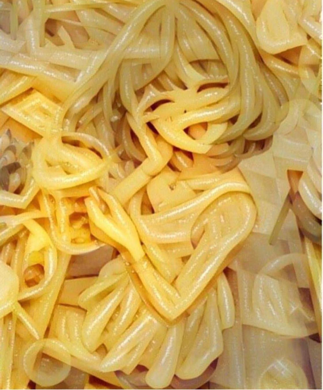 anime noodle art
