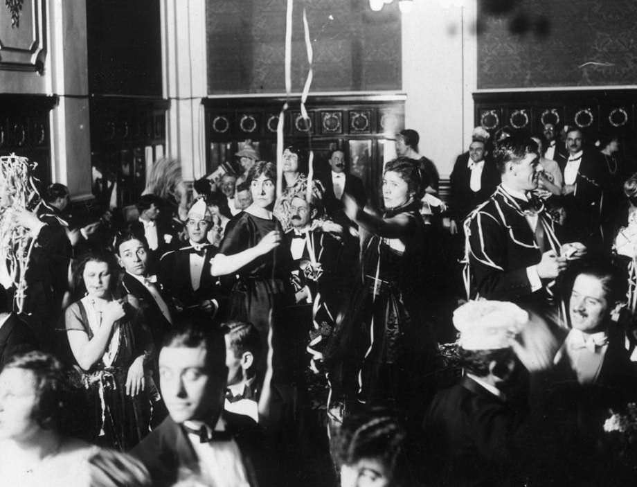 1920 new years eve party