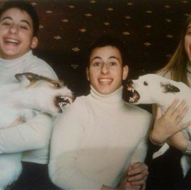 awkward family photos with pets