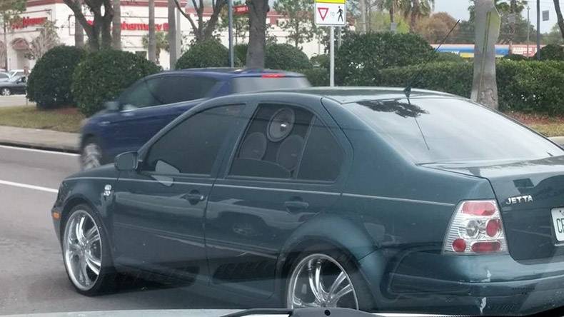 back windows are outward facing speakers in this Volkswagon Jetta