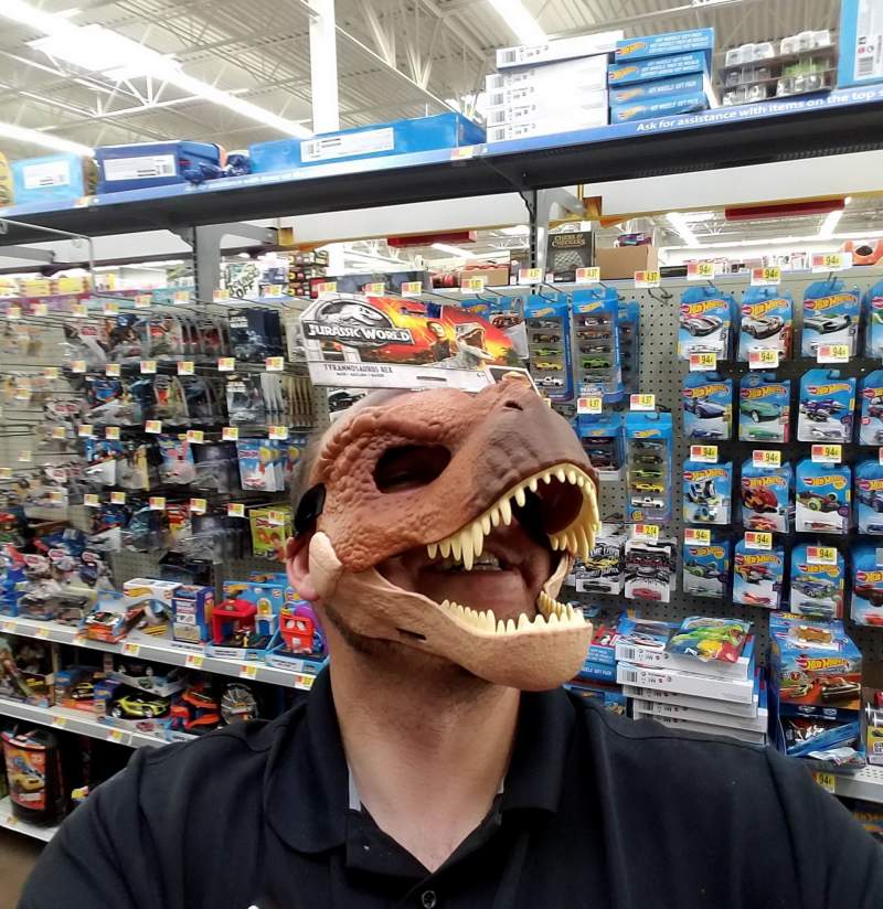 supermarket - Ask for assistance with items on the top Jurassic World 394 Nin