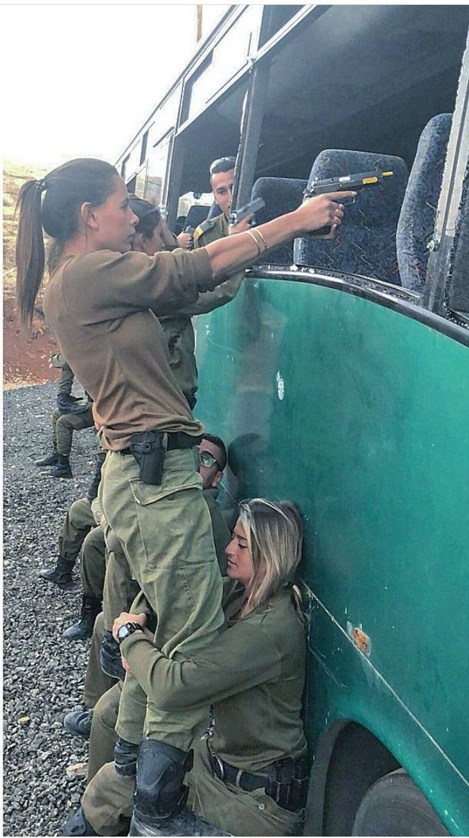 Israeli soldiers training to mount a bus