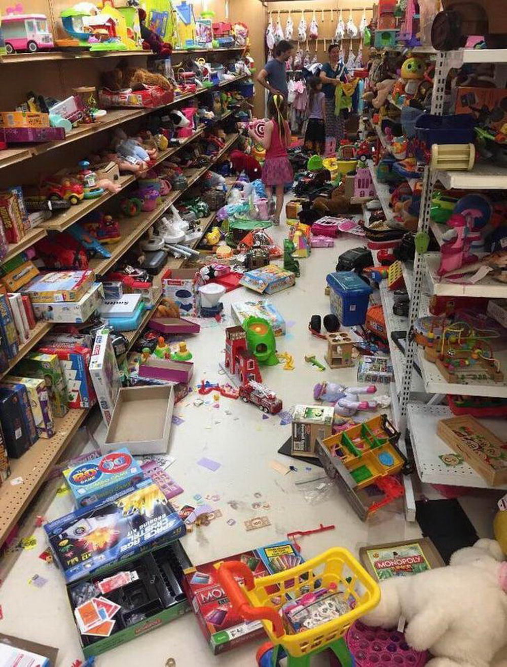 kids destroy toy aisle