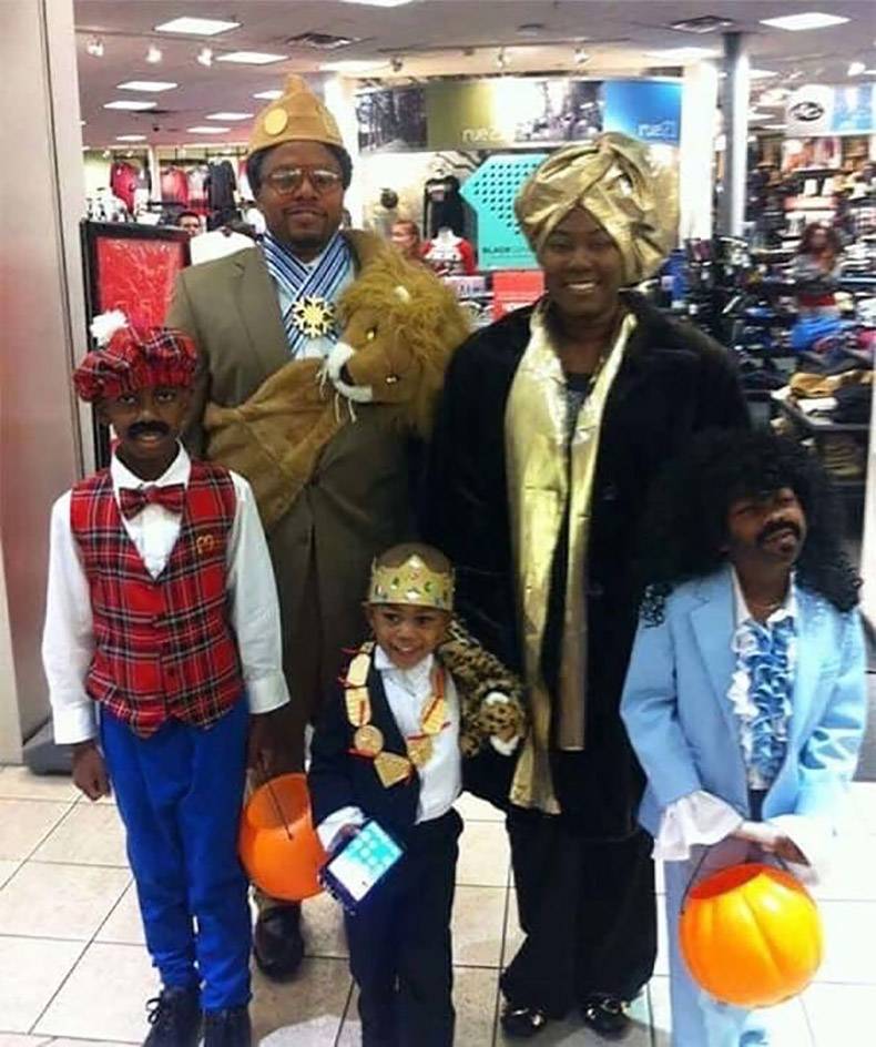 funny family halloween costumes