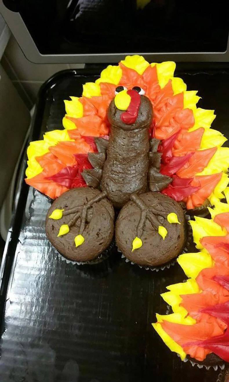 thanksgiving turkey cake fail