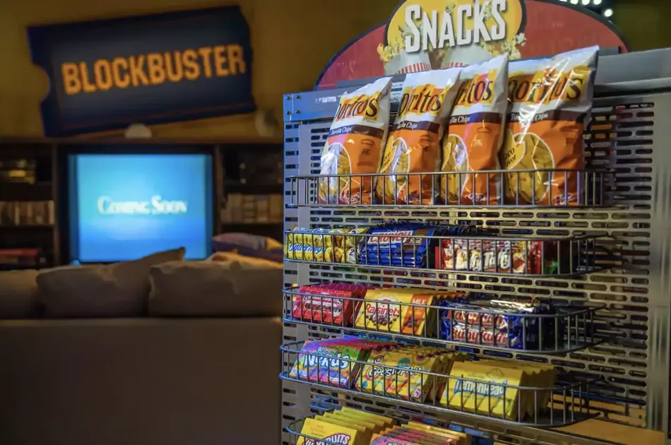 convenience store - Snacks Blockbuster mas alte fos cors Coco G