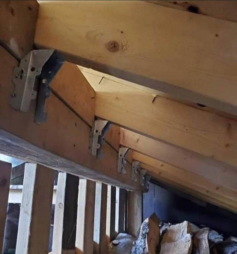 angled rafter hangers
