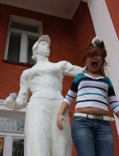 Statue Interaction