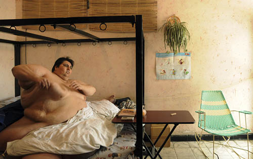 World's fattest man's wedding photos