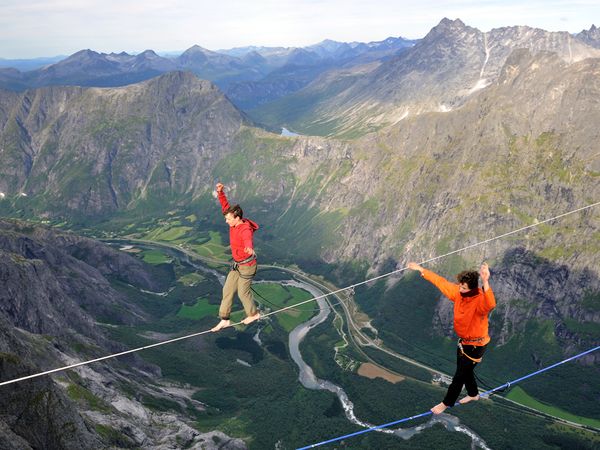 Highlining the Trollveggen, Norway