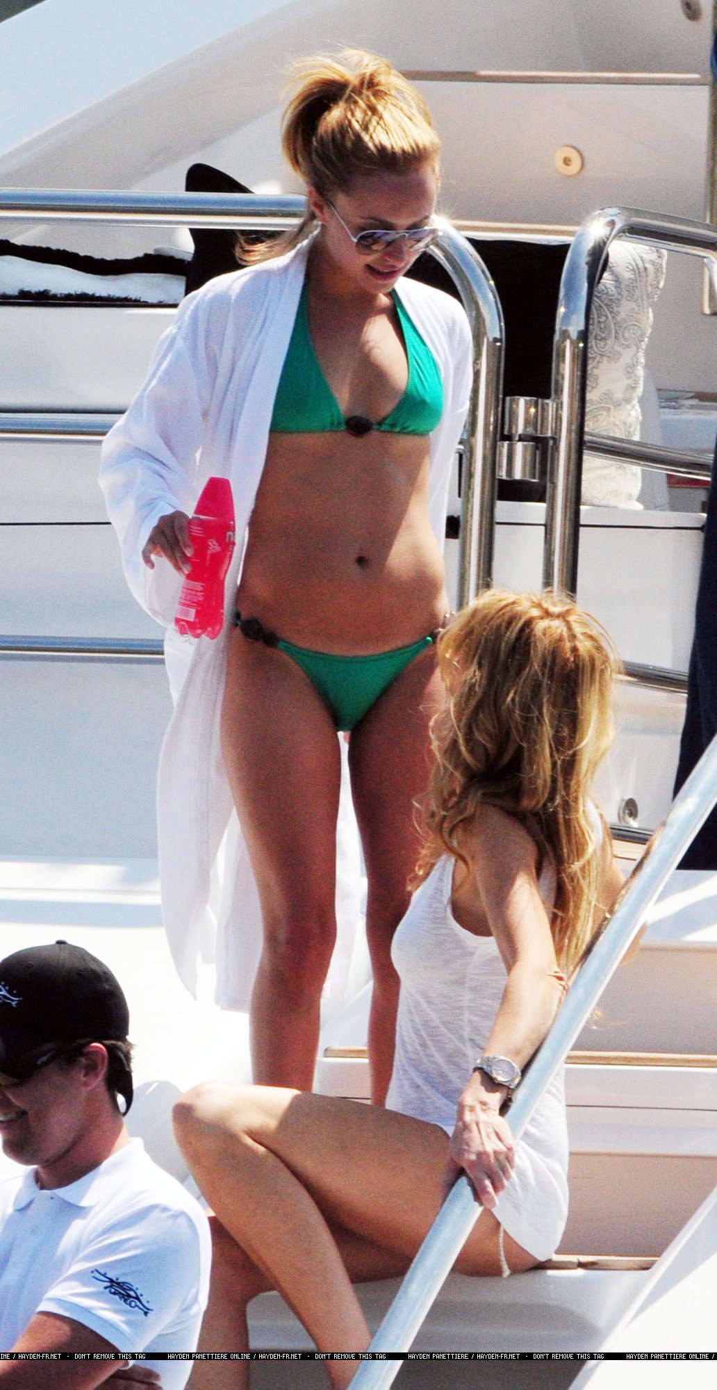 Hayden Panettiere sexy green Bikini Candids!!!