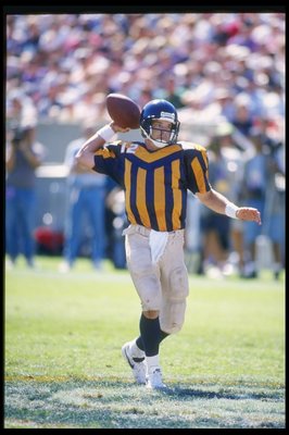 5. Da Bears kind of invented ugly uniforms.