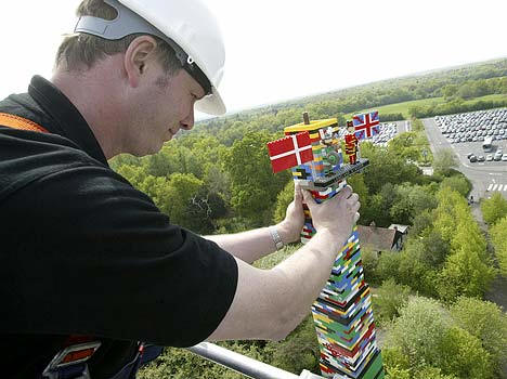 WORLD'S LARGEST LEGO TOWER