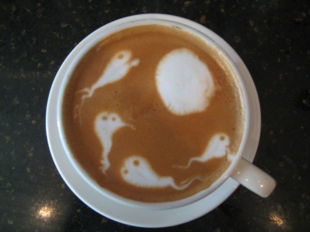 latte art troll