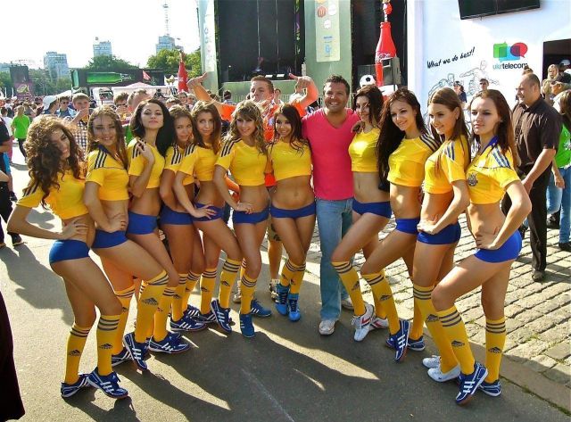 Meanwhile on the internet...