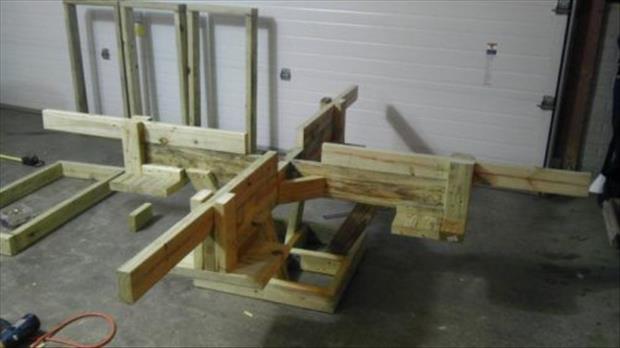 How to make a floating picnic table