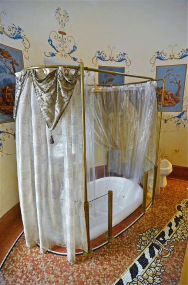 versace mansion suites bathroom