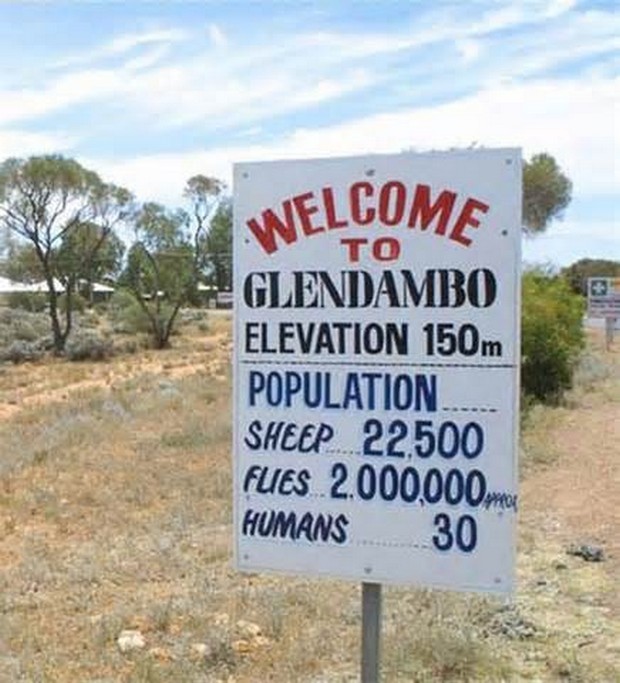 humor funny australian road signs - Welcome To Glendambo Elevation 150 m Population Sheep 22.500 Fues 2.000.000 Humans 30