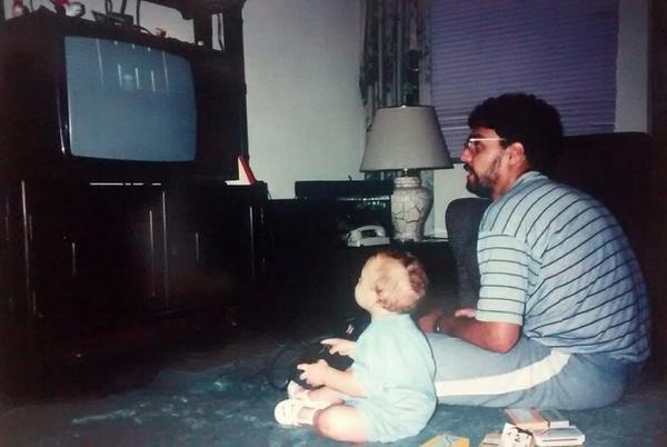 Proof '90s kids playing video games are cooler than kids today