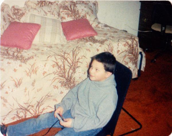 Proof '90s kids playing video games are cooler than kids today