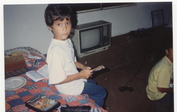 Proof '90s kids playing video games are cooler than kids today