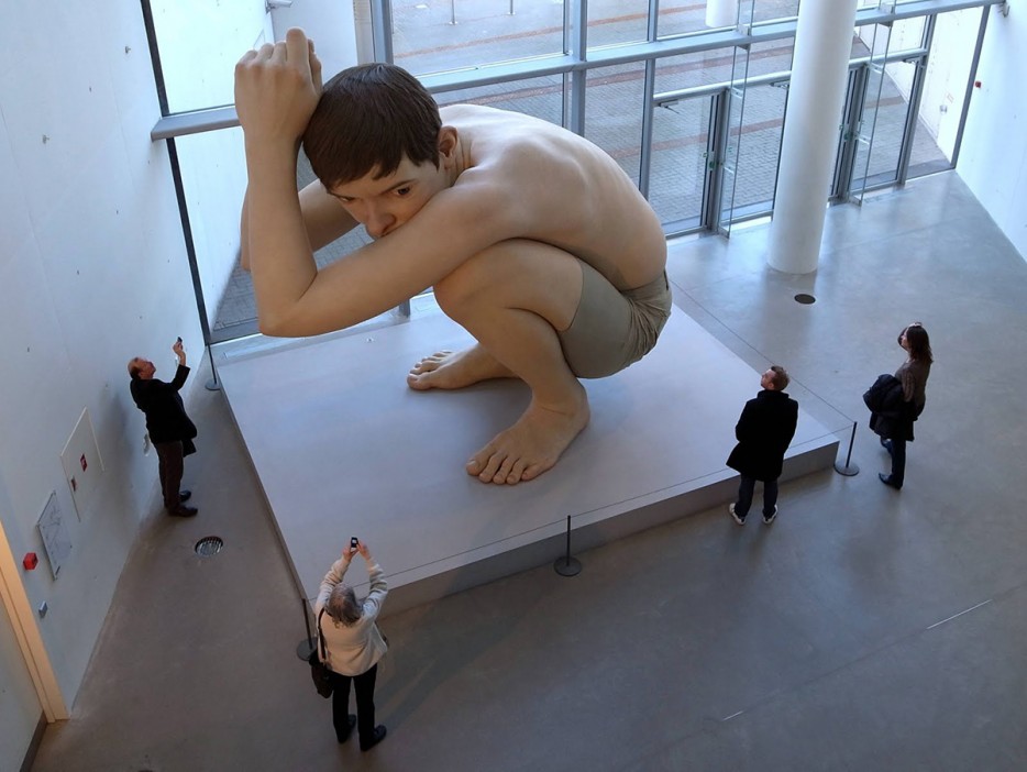 Lifelike Sculptures by Ron Mueck