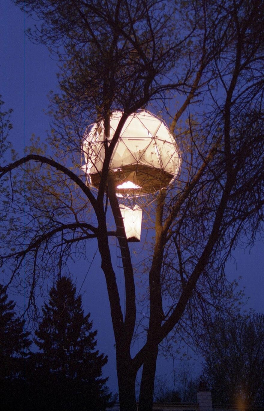The "O2 Tree house" looks like a bubble that's about to float away.