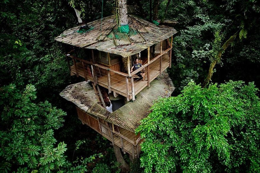 This two-tiered Costa Rican tree house is specially designed to be eco-friendly.