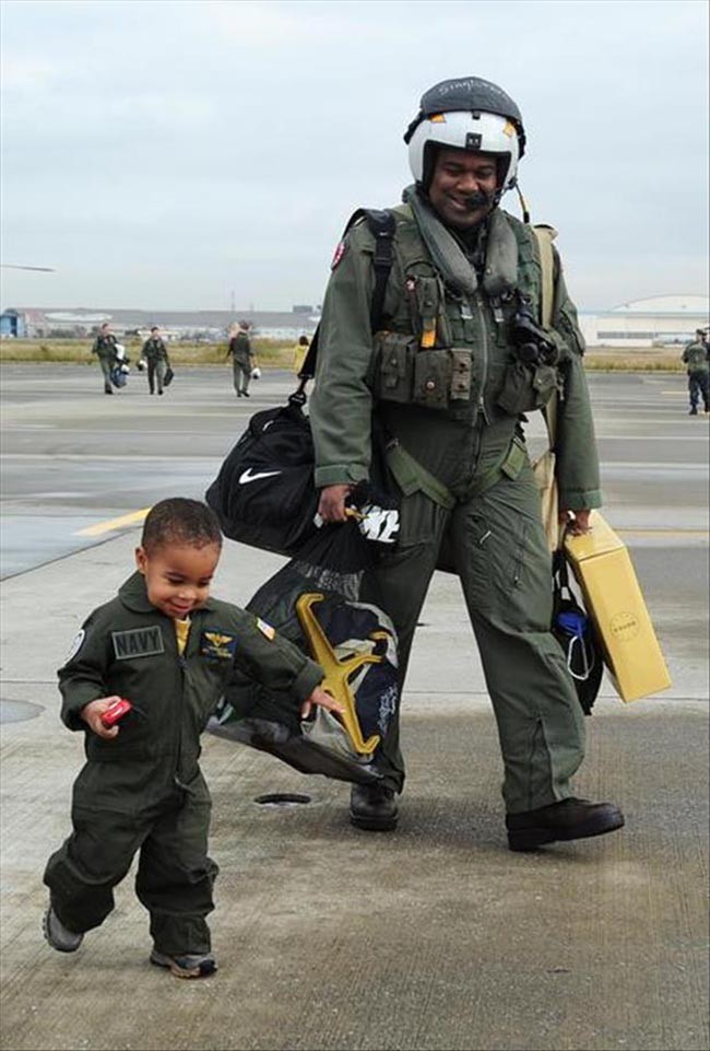 Photos Of Children Who Are Just Like Their Moms And Dads