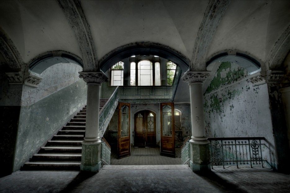 Creepy abandoned places in Russia