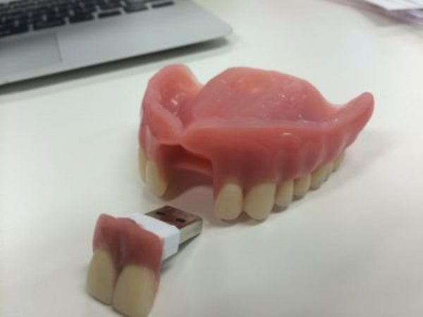 denture usb