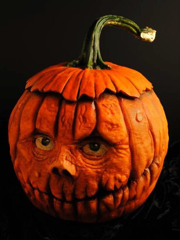 25 incredible pumpkin carvings
