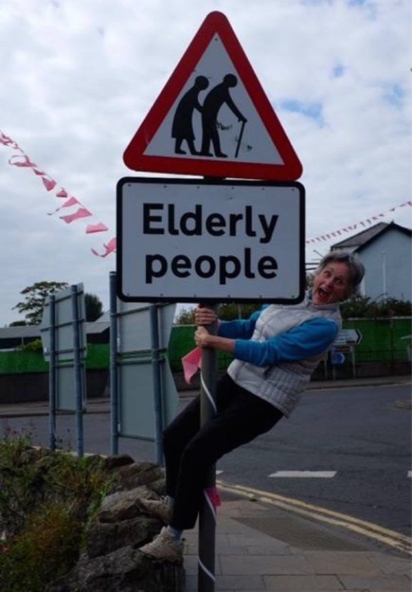 38 funny old people