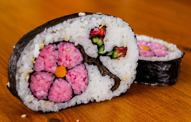 31 Pieces of Creative Sushi Art Almost Too Beautiful To Eat