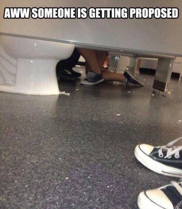 omg someone is proposing - Aww Someone Is Getting Proposed