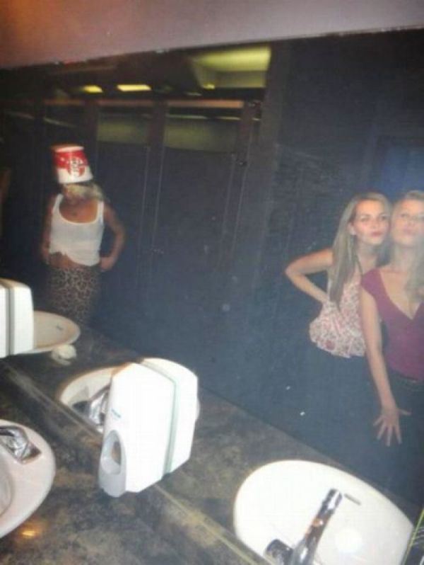 29 Bathroom Moments You Can't Unsee