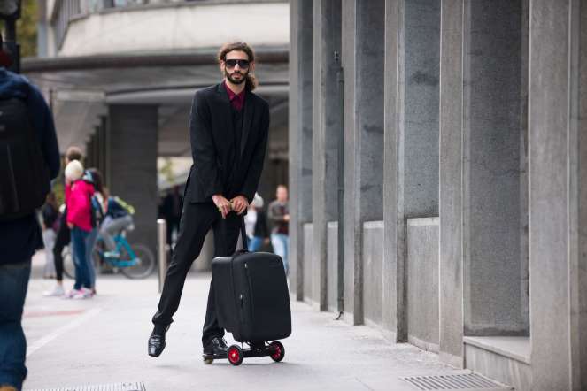 THE SUITCASE THAT DOUBLES AS A SCOOTER