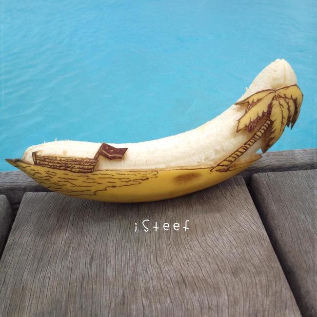 22 pieces of banana art