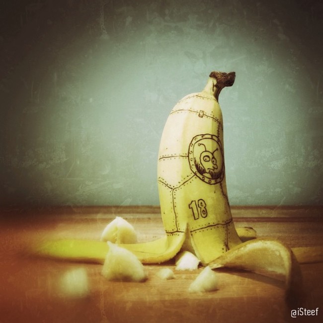 22 pieces of banana art