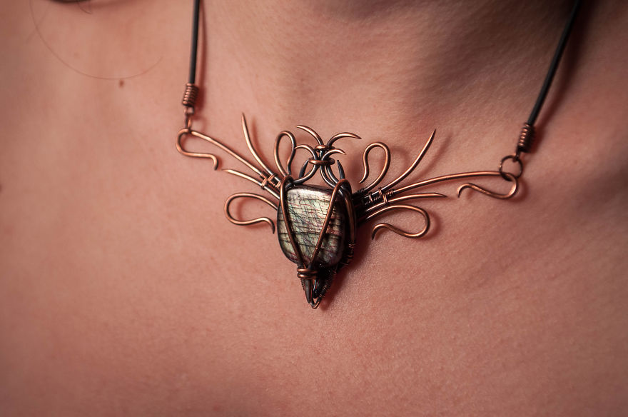 17 pieces of jewellery made from scrap metal