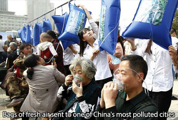 china selling air - Tinen Bags of fresh air sent to one of China's most polluted cities