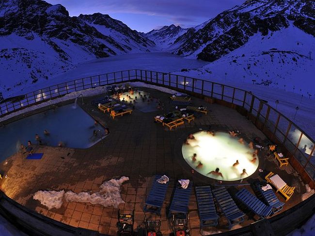 24 Hot Tubs From Around The World